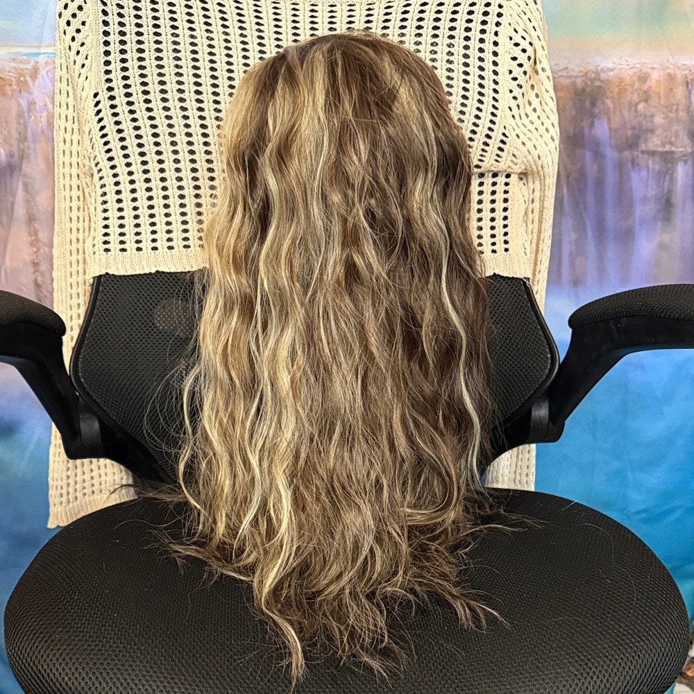 Cassidy 2.0 from CSC - Long Wavy Women’s Wig with Blonde Accents - Picture 5 of 11